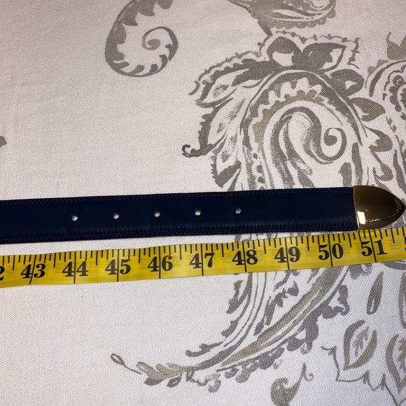 Vintage Medusa AVANTI Genuine
Leather Women's Men's Belt Size
41-45 “ - Picture 6 of 10